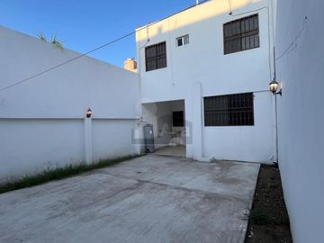 Casa sola en renta en Real de Cumbres, Monterrey, Nuevo León