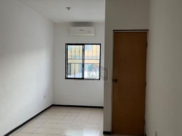 Casa sola en renta en Real de Cumbres, Monterrey, Nuevo León