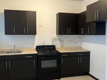 Casa sola en renta en Real de Cumbres, Monterrey, Nuevo León
