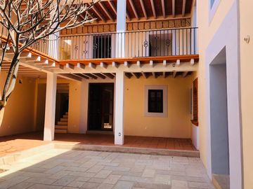 SE RENTA PLANTA BAJA DE CASA COMERCIAL EN EL CENTRO DE OAXACA - (3)