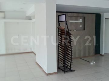 LOCAL EN RENTA | DEL VALLE | SAN PEDRO GARZA GARCÍA, NL