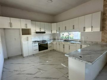 CASA EN RENTA, EN BUENOS AIRES SUR, TIJUANA, BAJA CALIFORNIA