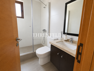 Laderas de Montemar, Concón. Casa con excelente distribución.