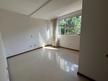 APARTAMENTO EN ARRIENDO UBICADO EN SABANETA SECTOR LAS LOMITAS