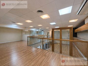 Depósito - Galpón  de 766 m2 en Parque Chacabuco - VENTA / ALQUILER