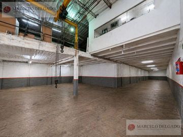 Depósito - Galpón  de 766 m2 en Parque Chacabuco - VENTA / ALQUILER