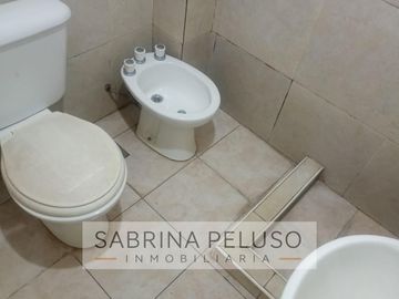 Alquiler Departamento Monoambiente planta baja-Moreno Norte