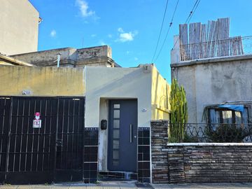 Carrasco 582: IMPECABLE PH 4amb.   patio   terraza (ideal 2 familias o un buen quincho/office)