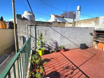 Carrasco 582: IMPECABLE PH 4amb.   patio   terraza (ideal 2 familias o un buen quincho/office)
