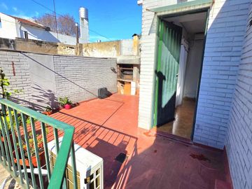Carrasco 582: IMPECABLE PH 4amb.   patio   terraza (ideal 2 familias o un buen quincho/office)