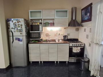 DEPARTAMENTO 4 AMBIENTES CON BALCÓN!!