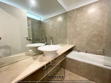NUEVO INGRESO TOWN HOUSE THAMES FULL AMENITIES