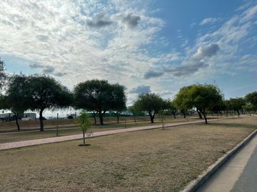 Siete Soles ALQARIAS 3 - Terreno 600m2, Central, fondo espacio verde!