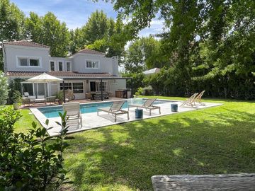 Casa en Venta 6 Ambientes en Ayres de Pilar