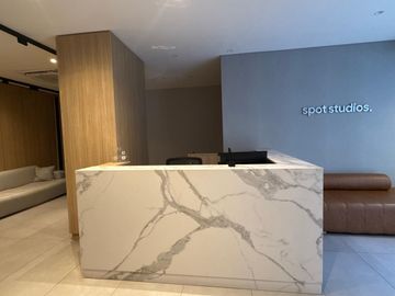 Departamento de un ambiente amplio divisible hasta 3 ambientes con amenities- Retiro