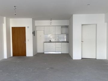 Departamento de un ambiente amplio divisible hasta 3 ambientes con amenities- Retiro