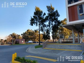 Financiacion En venta Oficina Consultorio con cochera cubierta, Villanueva Nordelta Benavidez, Tigre