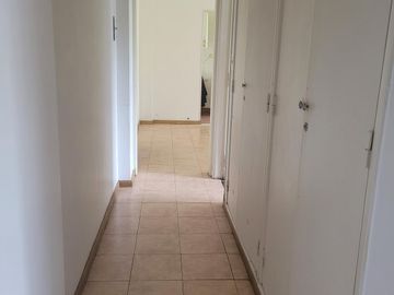 Departamento. 3 ambientes amplios. Luminoso. Bajo Belgrano.