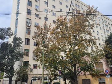 Departamento. 3 ambientes amplios. Luminoso. Bajo Belgrano.