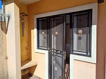 Duplex al frente de 3 ambientes en G. Catan