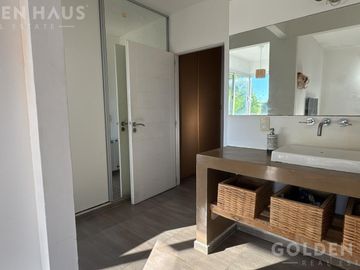 Casa de 5 ambientes en Barrio privado Km 314 RP 11