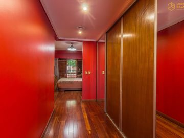 Venta de Casa en Villa Lugano Zona Marista - 4 dormitorios - quincho con pileta