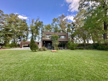 Casa en Venta Barrio Cerrado La Peregrina, Pilar - 5 ambientes
