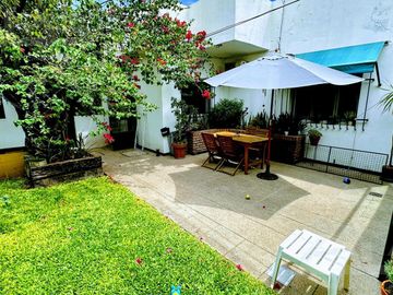 Casa 3 amb en Morón con parque, terraza y precio único, oportunidad de mercado   opción lote lindero