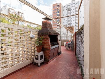 4 AMBIENTES / VENTA / FLORES CON PARRILLA PROPIA APTO CREDITO
