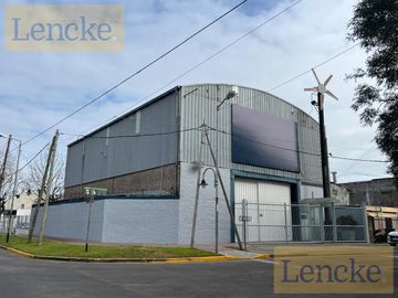 Nave Industrial en el ramal tigre