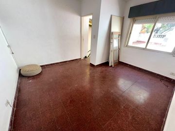 Venta Casa 3 dormitorios PH antigua Funcional Rosario Ideal uso comercial profesional instituciones