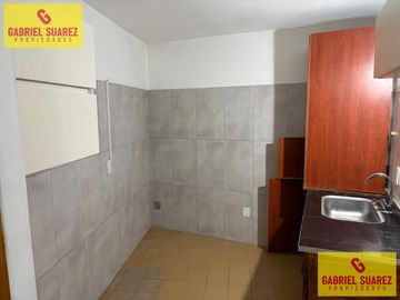 Moldes 807 esquina Legisladores - Llavallol - Alquiler - 1 dormitorio
