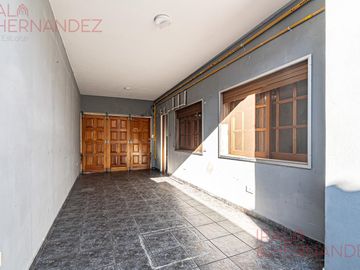 Venta Casa En Lote Propio Parque y Cochera - San Martín
