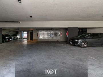 Departamento en venta en Chacarita ambiente y medio divisible.