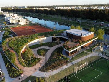 Casa en Venta en Los Puentes, Nordelta con salida a la laguna