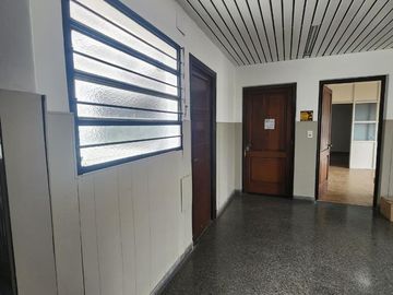 Oficina en S.Fer.-Vias/Centro