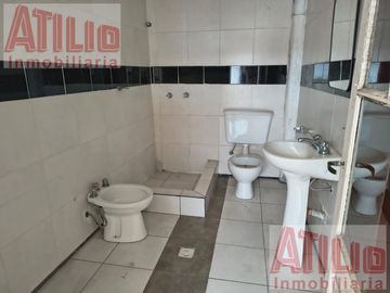 PH Saavedra amplio frente PB Entrada Independiente uso Profes Oficina sin exp
