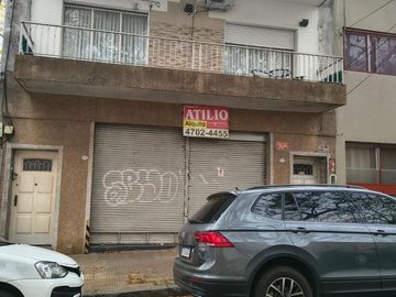 PH Saavedra amplio frente PB Entrada Independiente uso Profes Oficina sin exp