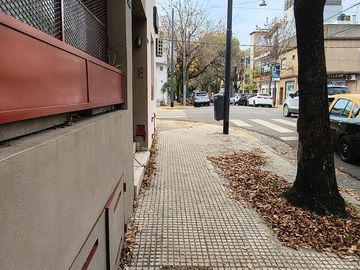 PH Saavedra amplio frente PB Entrada Independiente uso Profes Oficina sin exp