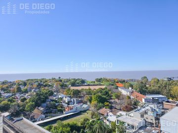 Departamento 2 ambientes con vista al rio en venta, Olivos, apto credito