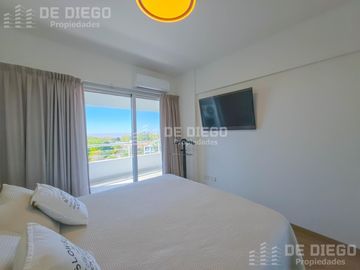 Departamento 2 ambientes con vista al rio en venta, Olivos, apto credito