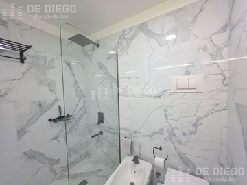Departamento 2 ambientes con vista al rio en venta, Olivos, apto credito