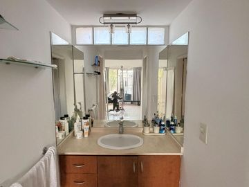 Casa en venta en lote central en Las Orquideas - EN EXCLUSIVA