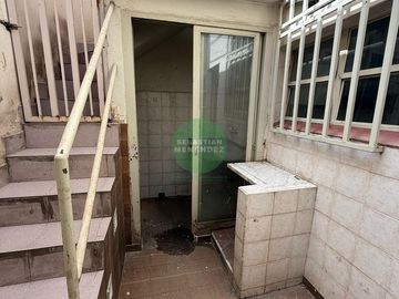 Amplia Terraza - A reciclar - 3 Dormitorios - Departamento a la venta en alta cordoba