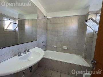 VENTA -EXCELENTE DEPATAMENTO 3 AMBIENTES EN BARRIO LAS MERCEDES-APTO CREDITO