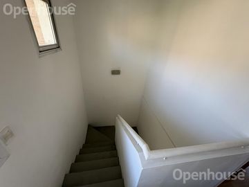 VENTA -EXCELENTE DEPATAMENTO 3 AMBIENTES EN BARRIO LAS MERCEDES-APTO CREDITO