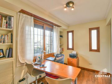 Venta  / permuta | Casa de 4 dormitorios con jardín y piscina | Rosario sur