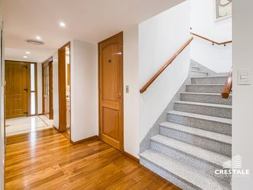 Venta  / permuta | Casa de 4 dormitorios con jardín y piscina | Rosario sur