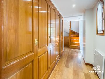 Venta  / permuta | Casa de 4 dormitorios con jardín y piscina | Rosario sur