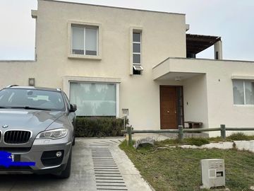 Condominio Alerce. Arriendo